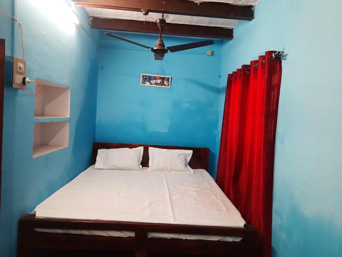 Sankardev Guest House D24 35 Varanasi Exteriör bild