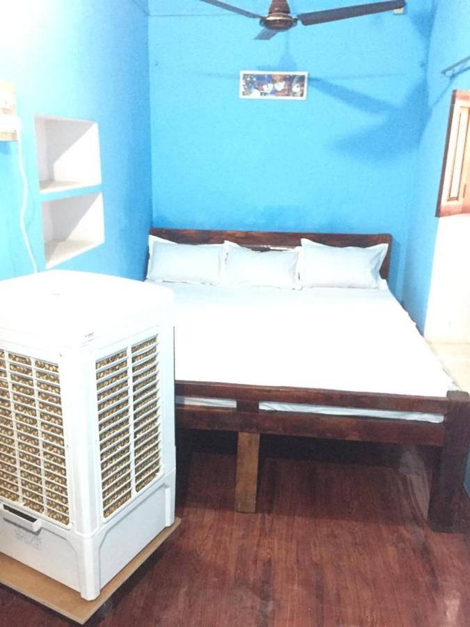 Sankardev Guest House D24 35 Varanasi Exteriör bild