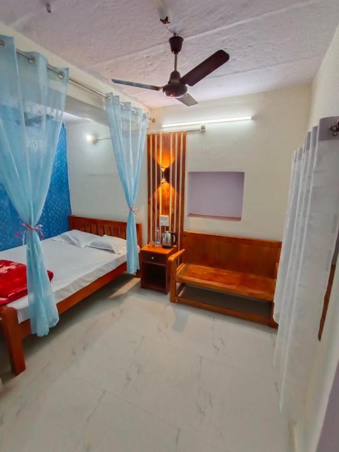 Sankardev Guest House D24 35 Varanasi Exteriör bild