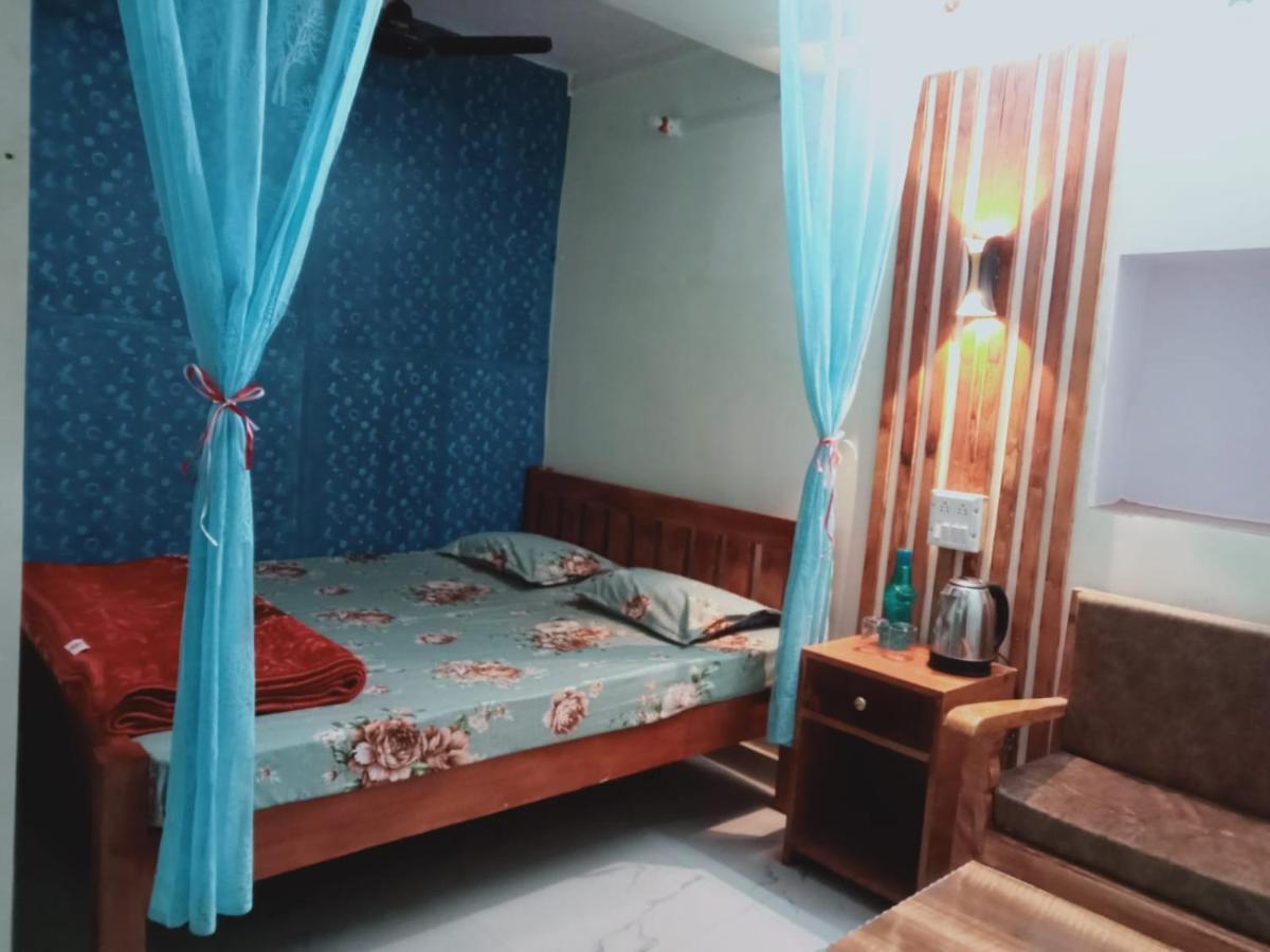 Sankardev Guest House D24 35 Varanasi Exteriör bild