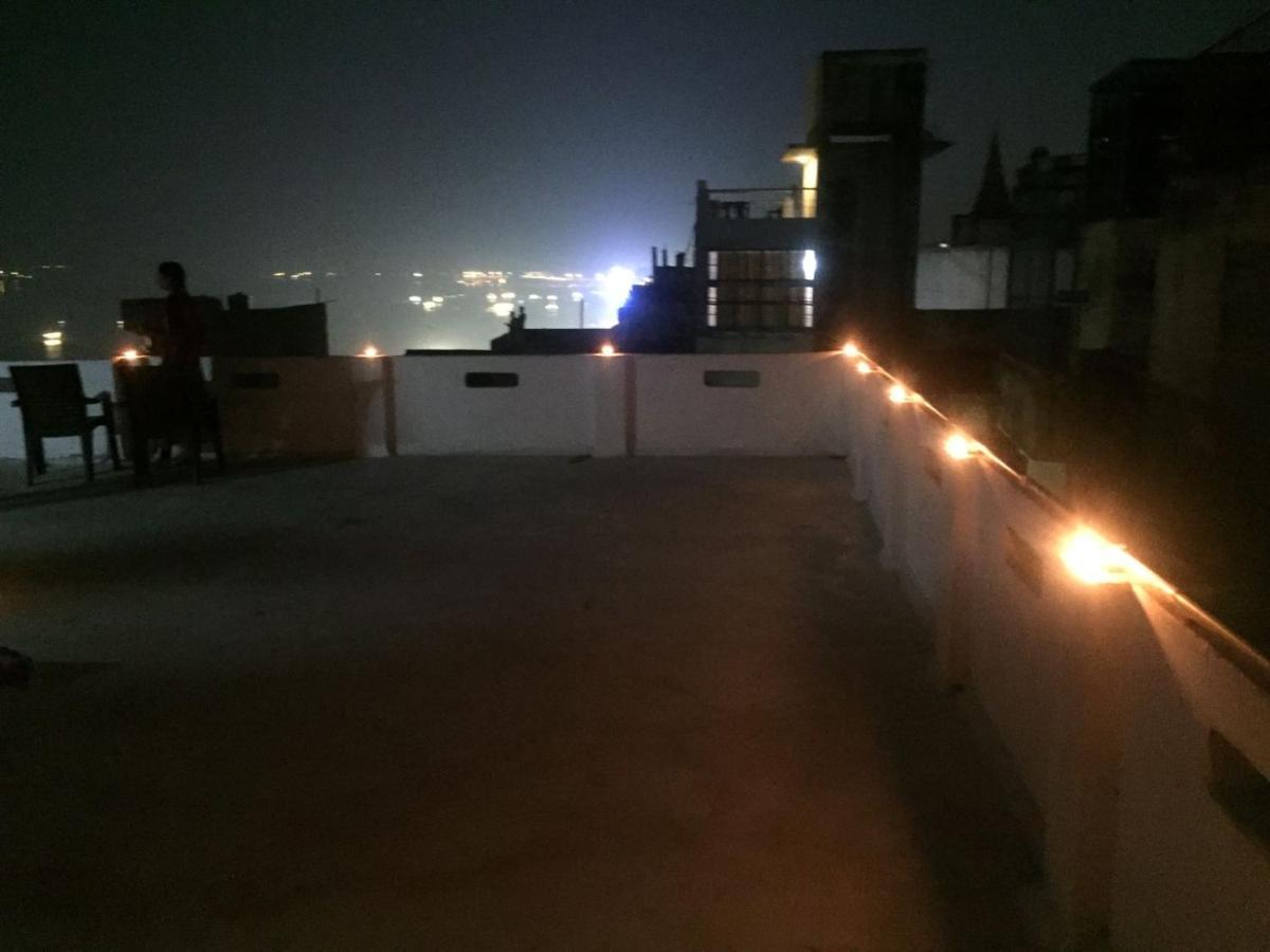 Sankardev Guest House D24 35 Varanasi Exteriör bild