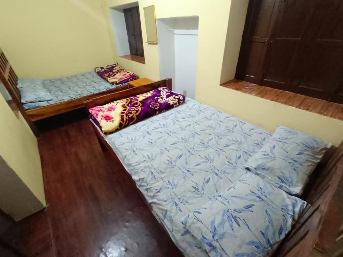Sankardev Guest House D24 35 Varanasi Exteriör bild