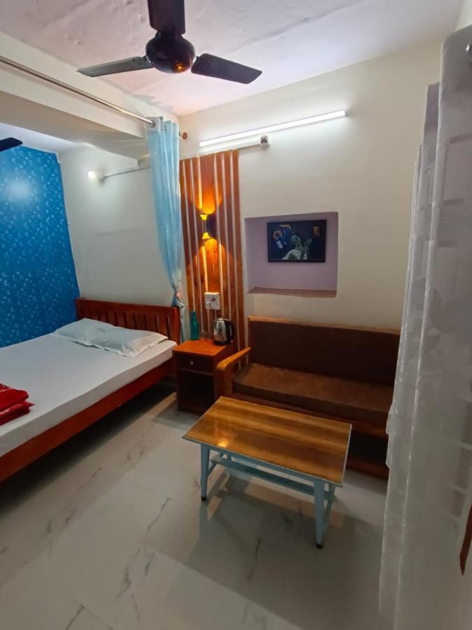 Sankardev Guest House D24 35 Varanasi Exteriör bild